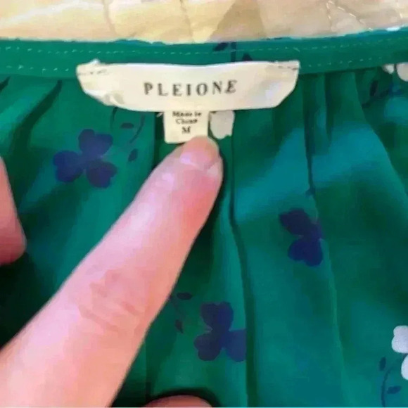 Pleione green three-quarter sleeve medium loose fit blouse navy/white flowers - Picture 13 of 15